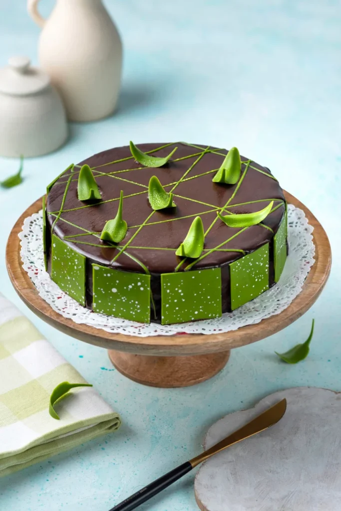 Mint-chocolate delight layered with rich and creamy frosting. Best Classic Cakes In Kuruva